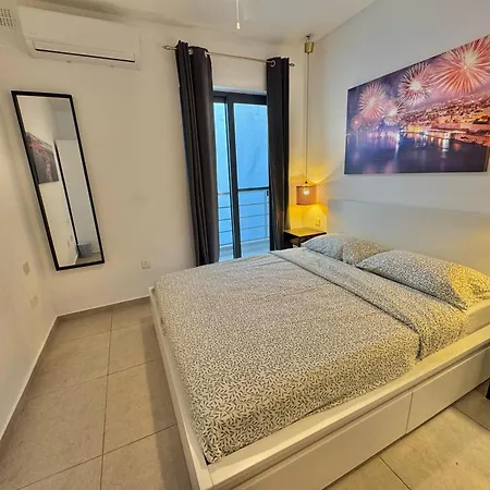 Adira Bay Hideaway - Fast Wifi And Office Apartman Is-Sellum