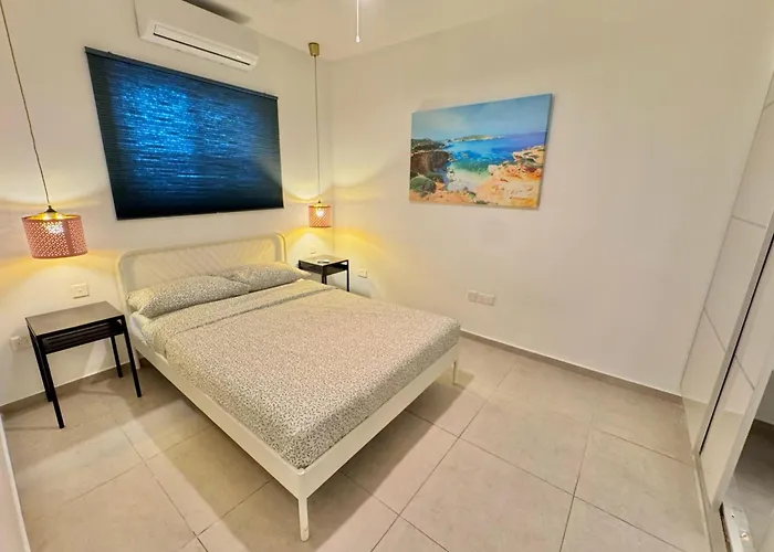 Adira Bay Hideaway - Fast Wifi And Office 아파트