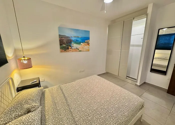 Adira Bay Hideaway - Fast Wifi And Office 아파트 Is-Sellum