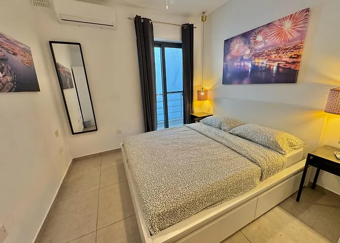 Adira Bay Hideaway - Fast Wifi And Office 아파트 Is-Sellum