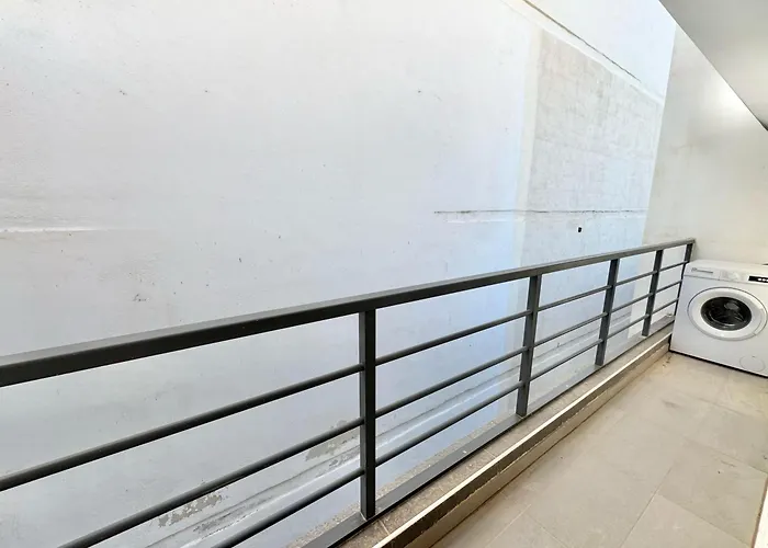 Adira Bay Hideaway - Fast Wifi And Office 아파트 *